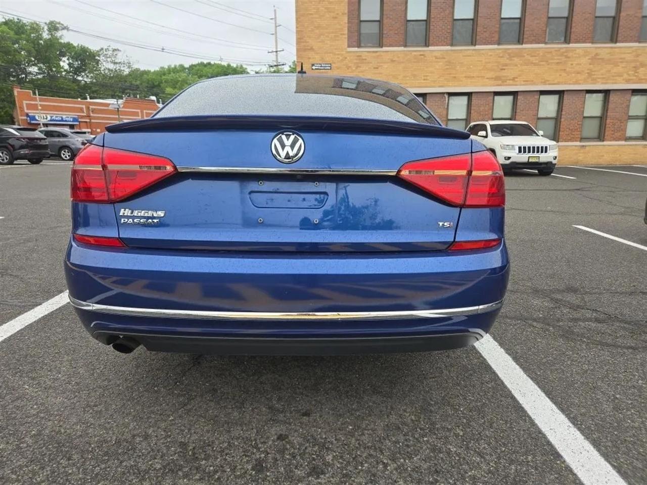 Volkswagen Passat  2016