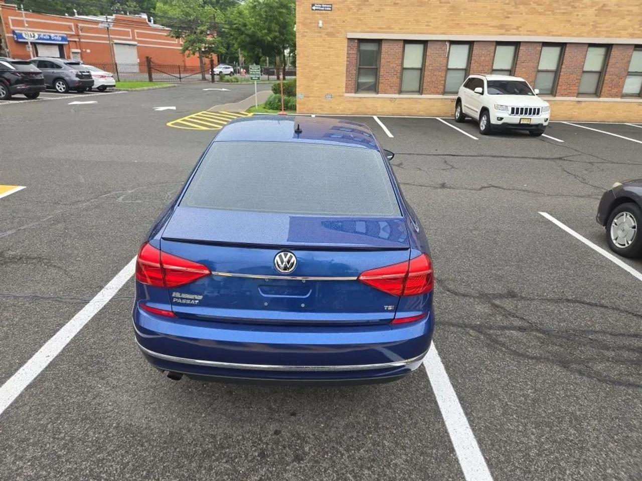 Volkswagen Passat  2016