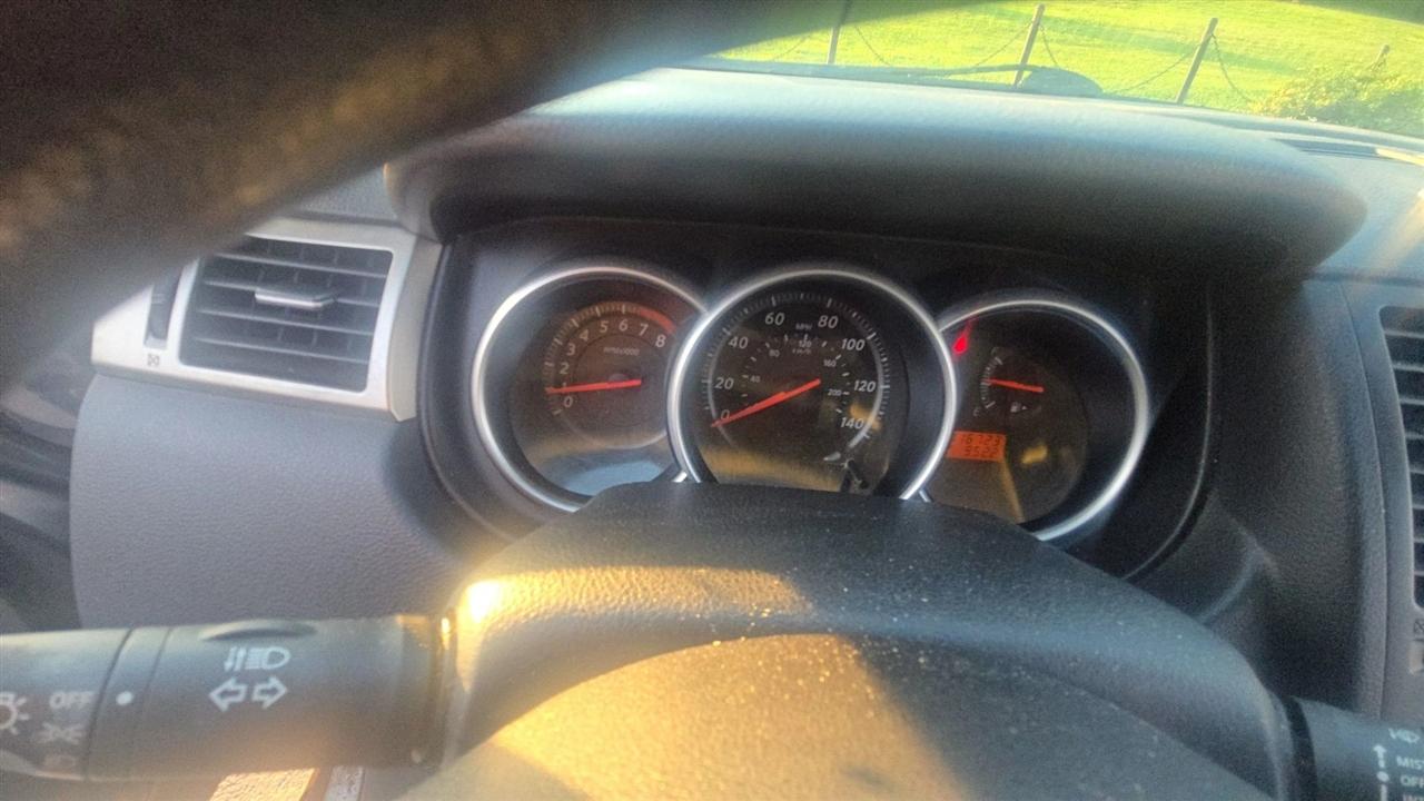 Nissan Versa  2012