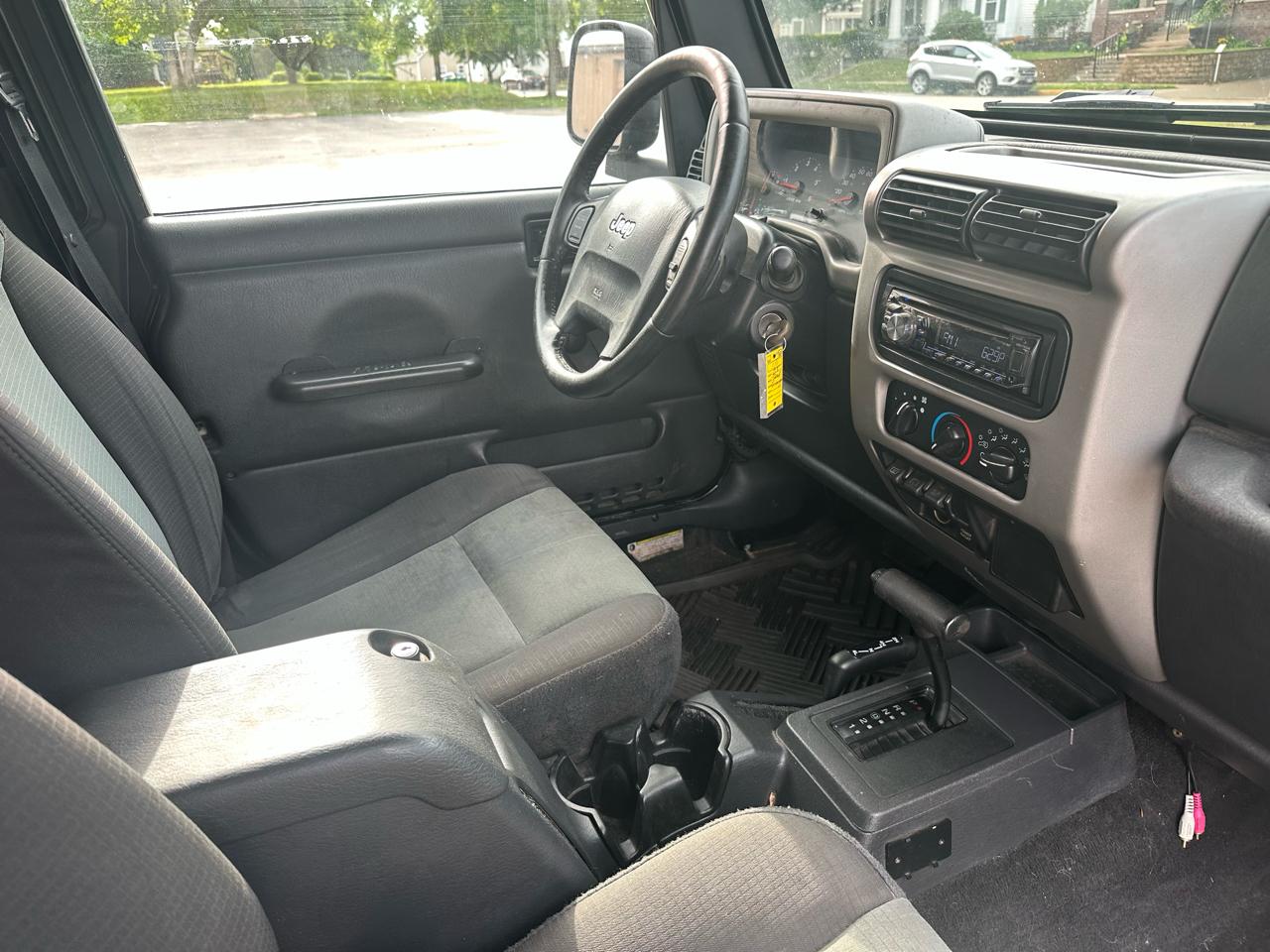 Jeep Wrangler Unlimited 2D SUV 4WD 2005