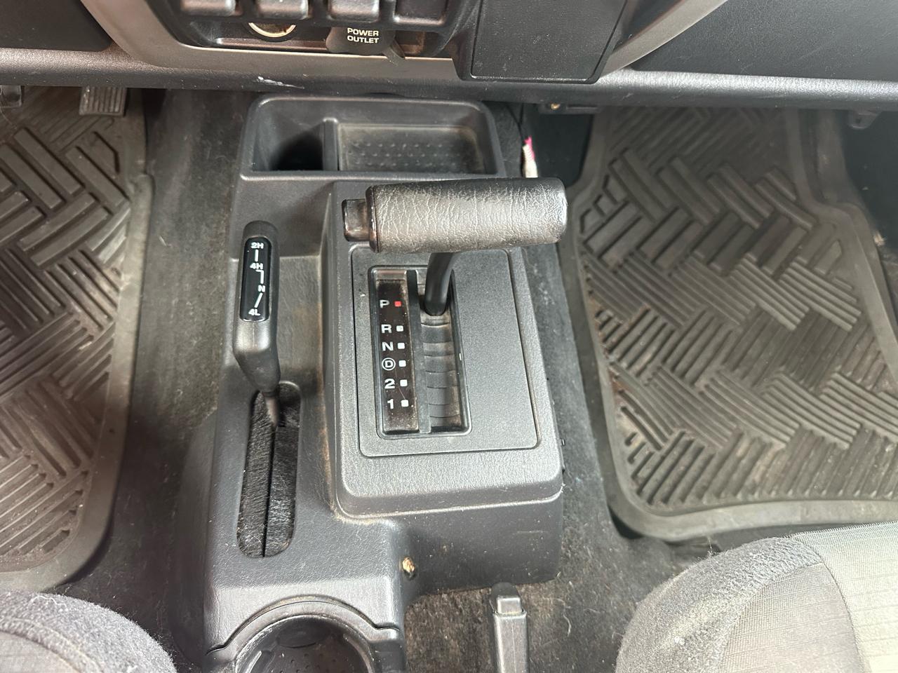 Jeep Wrangler Unlimited 2D SUV 4WD 2005