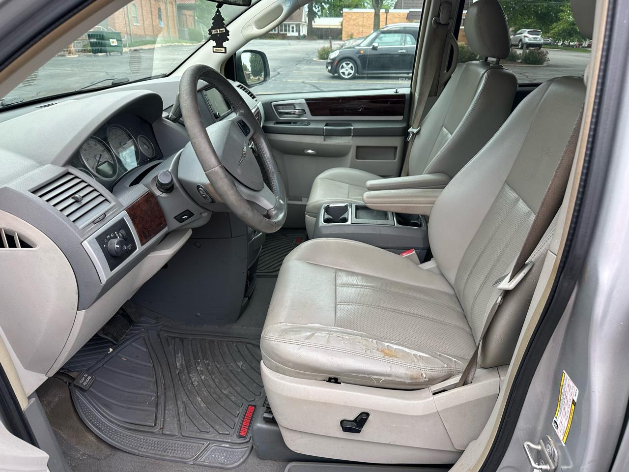 Chrysler Town & Country Touring 2009