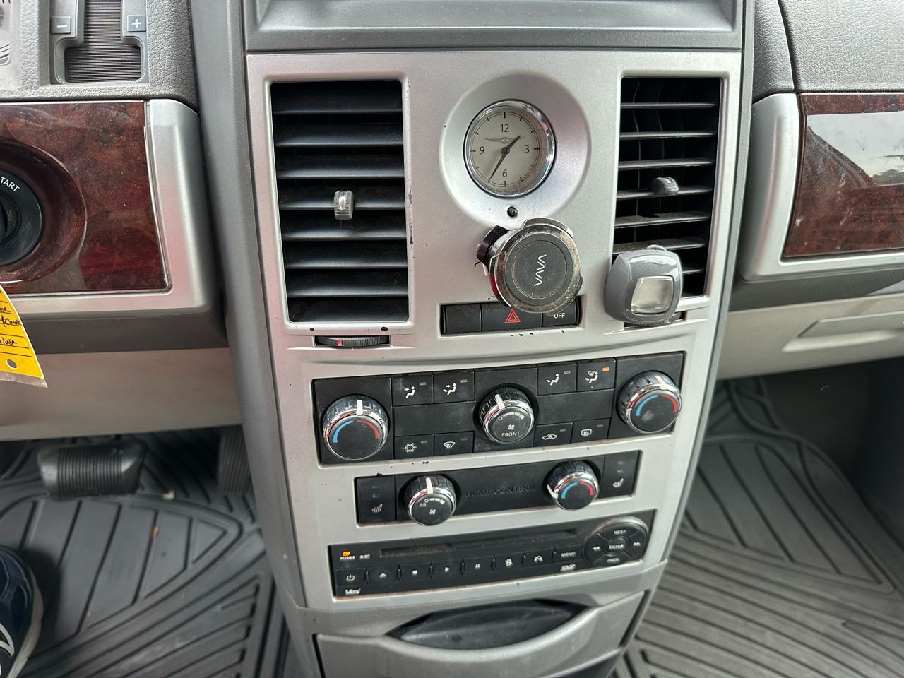Chrysler Town & Country Touring 2009