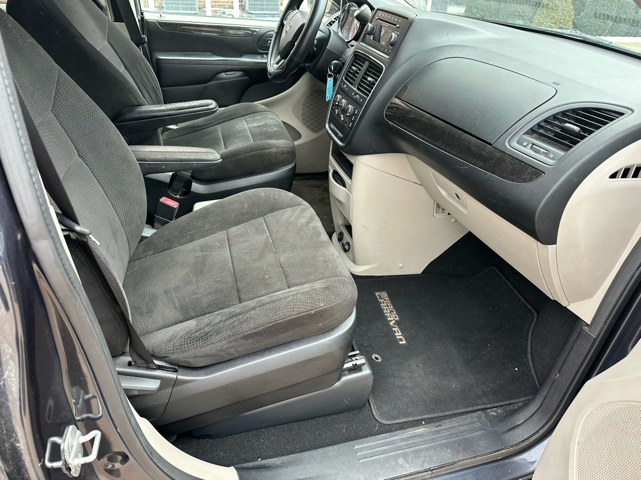 Dodge Grand Caravan SE 2013