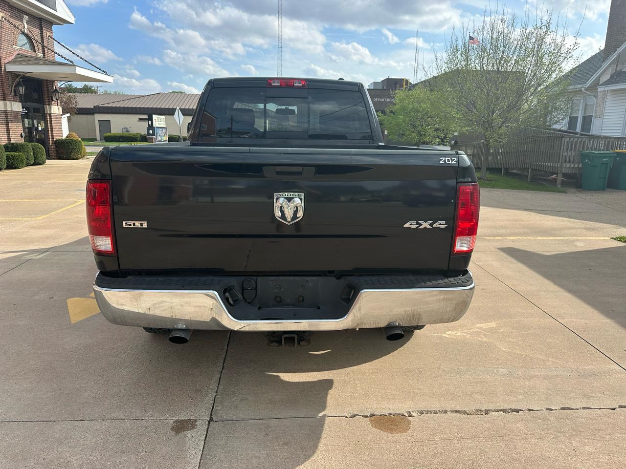Dodge Ram 1500 SLT Quad Cab 4WD 2009