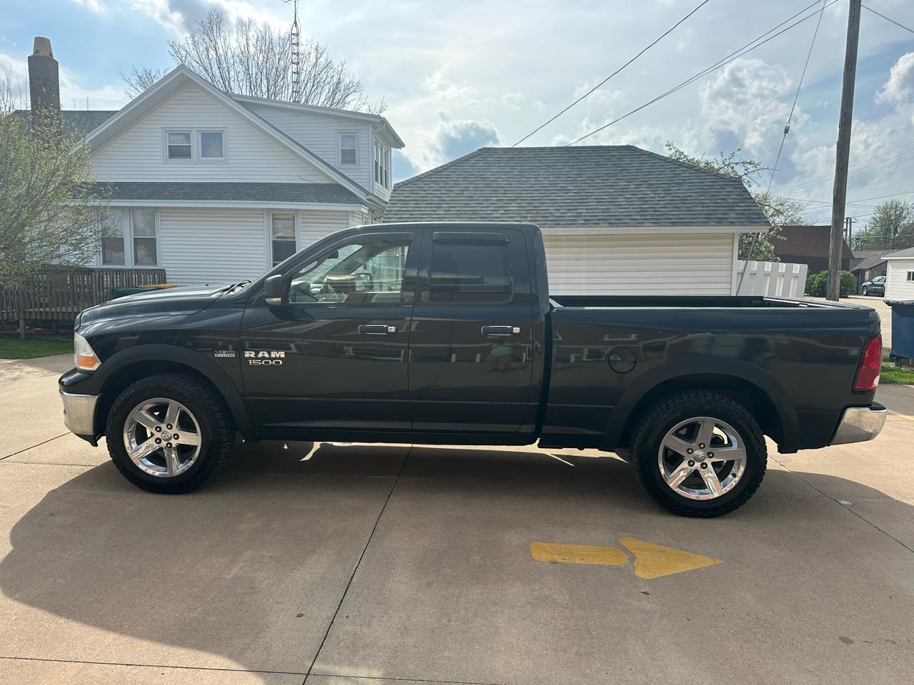 Dodge Ram 1500 SLT Quad Cab 4WD 2009