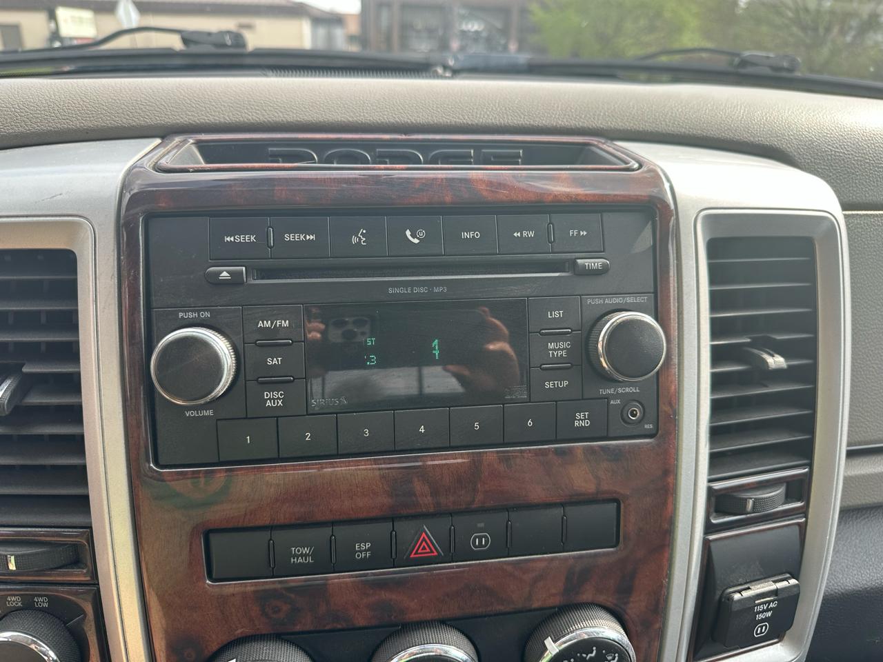 Dodge Ram 1500 SLT Quad Cab 4WD 2009