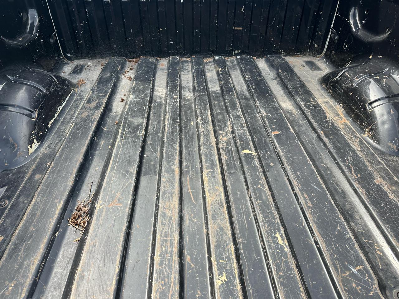 Nissan Titan XE Crew Cab 4WD SWB 2009