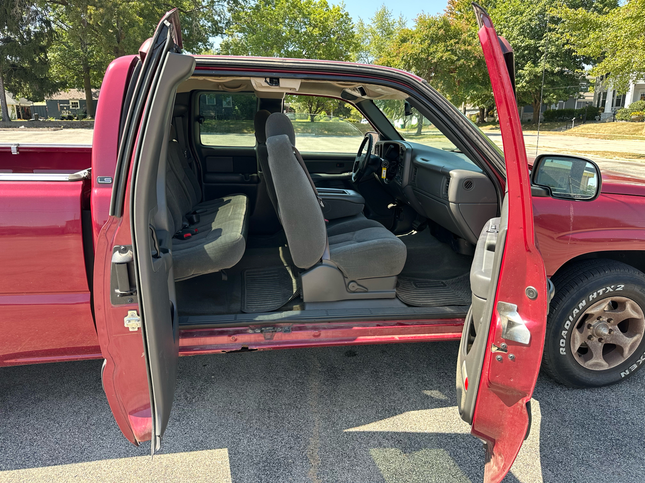 Chevrolet Silverado 1500 Work Truck Ext. Cab Short Bed 2WD 2004 Chevrolet Silverado 1500 Work Truck Ext. Cab Short Bed 2WD 2004