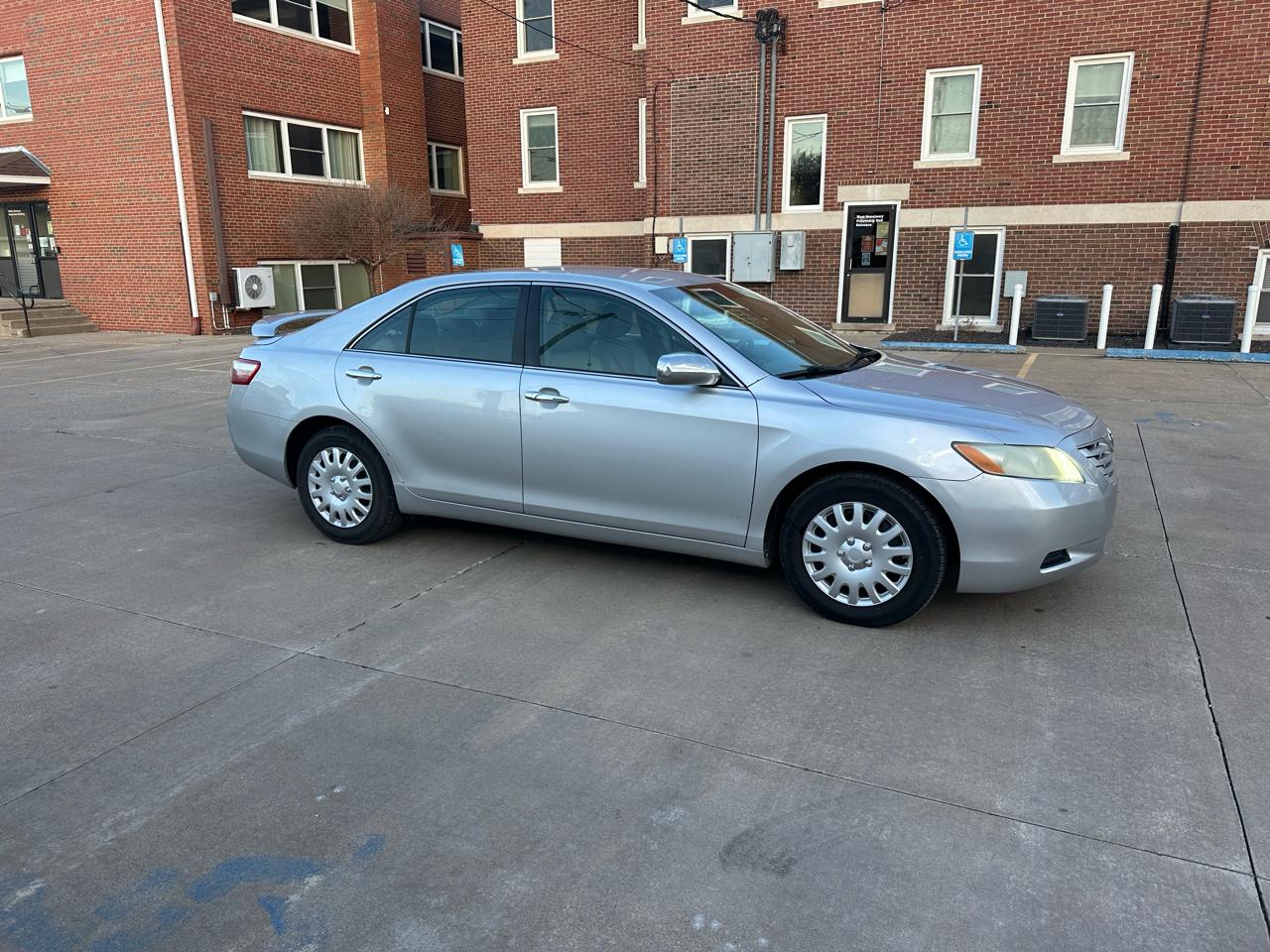 Toyota Camry XLE 5-Spd AT 2009