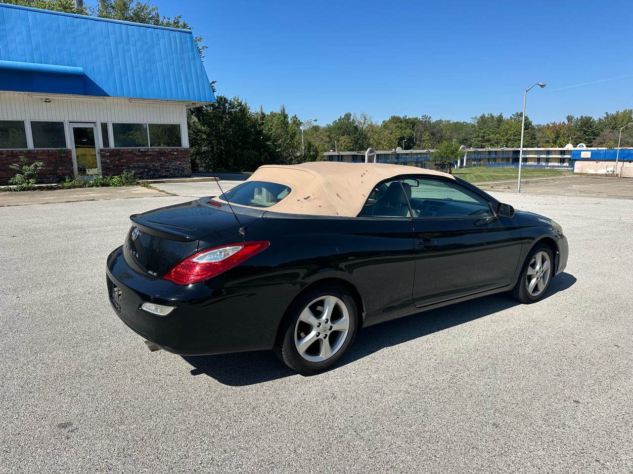 2007 Toyota Camry Solara SE photo 2