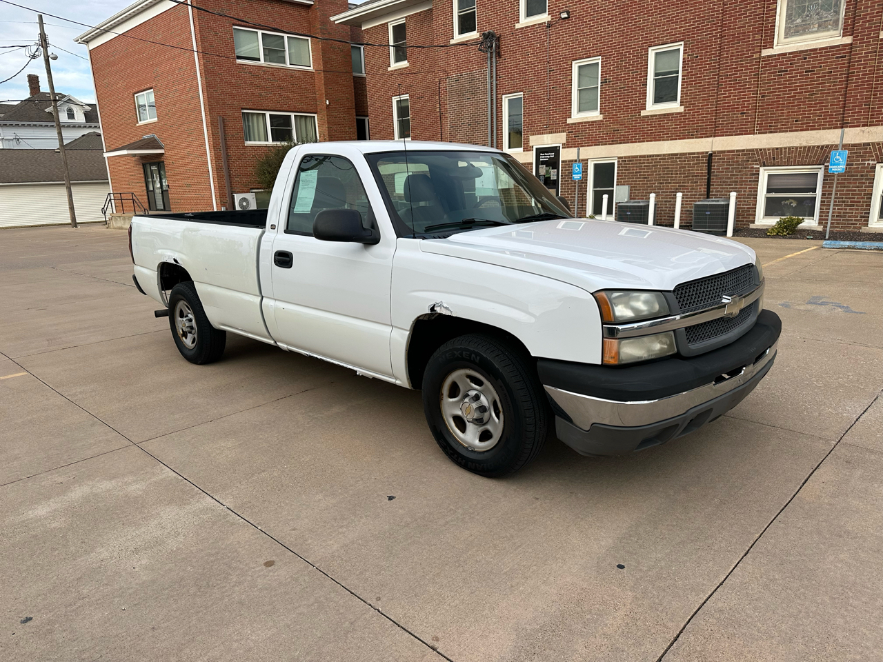 Chevrolet Silverado 1500 1LT Regular Cab Long Box 2WD 2004 Chevrolet Silverado 1500 1LT Regular Cab Long Box 2WD 2004