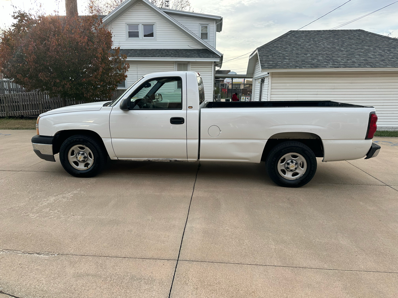 Chevrolet Silverado 1500 1LT Regular Cab Long Box 2WD 2004 Chevrolet Silverado 1500 1LT Regular Cab Long Box 2WD 2004
