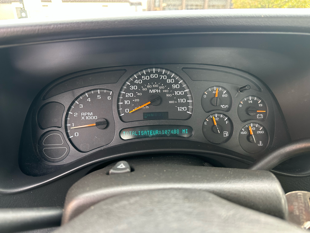 Chevrolet Silverado 1500 1LT Regular Cab Long Box 2WD 2004 Chevrolet Silverado 1500 1LT Regular Cab Long Box 2WD 2004