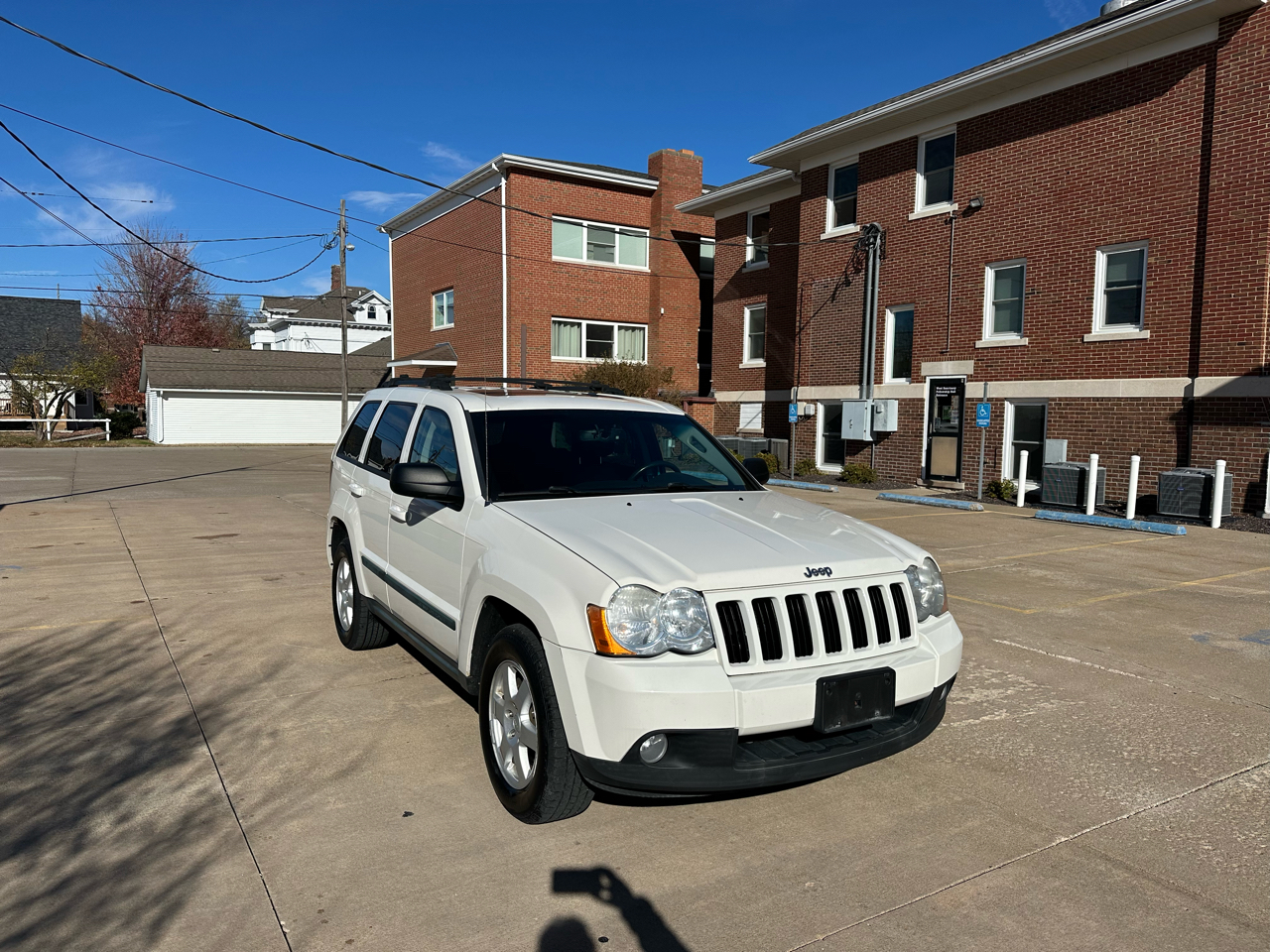 2008 Jeep Grand Cherokee Laredo photo 2