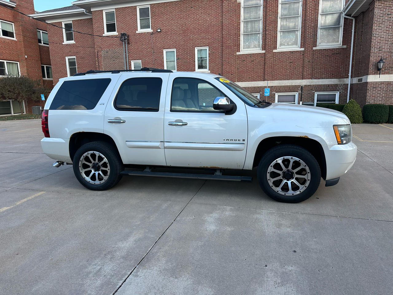 Chevrolet Tahoe 4WD 4dr 1500 LT 2008 Chevrolet Tahoe 4WD 4dr 1500 LT 2008