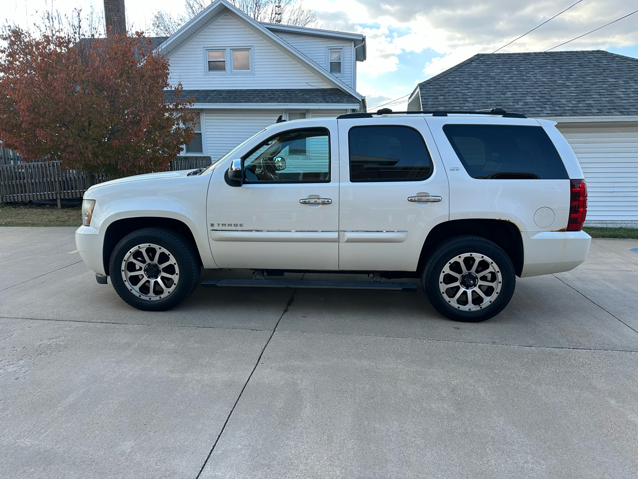 Chevrolet Tahoe 4WD 4dr 1500 LT 2008 Chevrolet Tahoe 4WD 4dr 1500 LT 2008