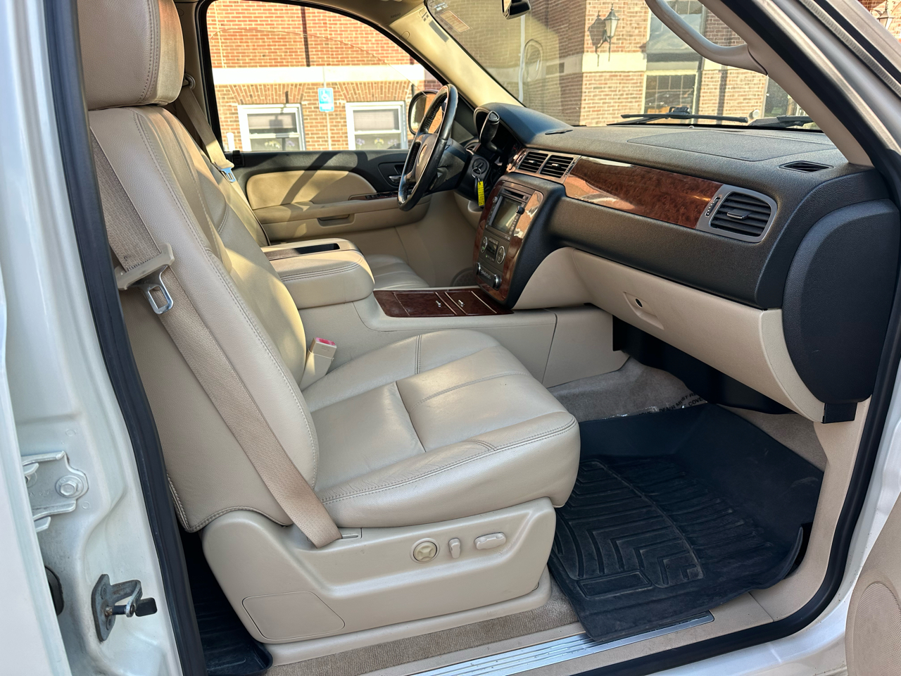 Chevrolet Tahoe 4WD 4dr 1500 LT 2008 Chevrolet Tahoe 4WD 4dr 1500 LT 2008