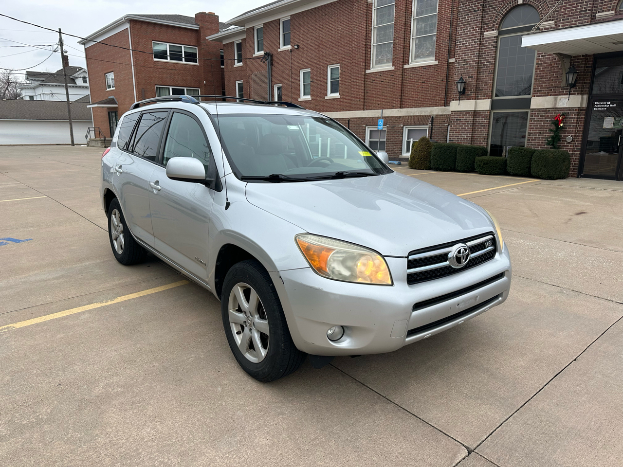 Toyota RAV4 Limited V6 4WD with 3rd Row 2007