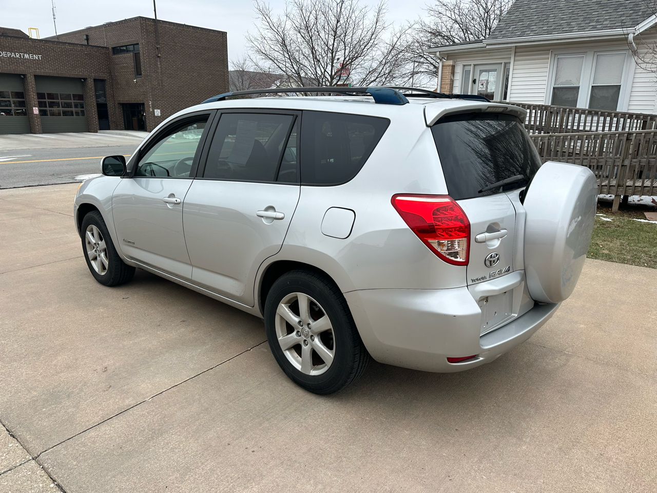 Toyota RAV4 Limited V6 4WD with 3rd Row 2007