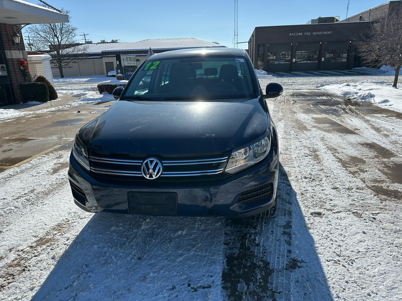 Volkswagen Tiguan S 2012