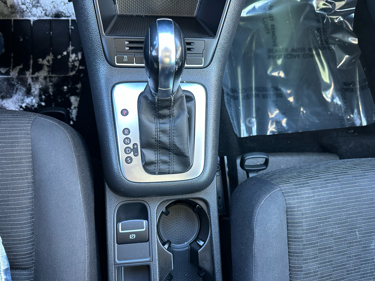 Volkswagen Tiguan S 2012