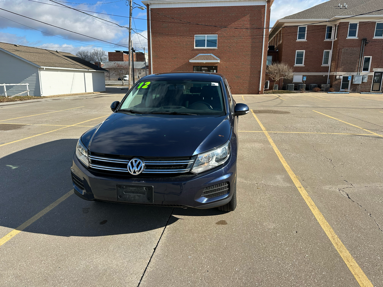 Volkswagen Tiguan S 2012