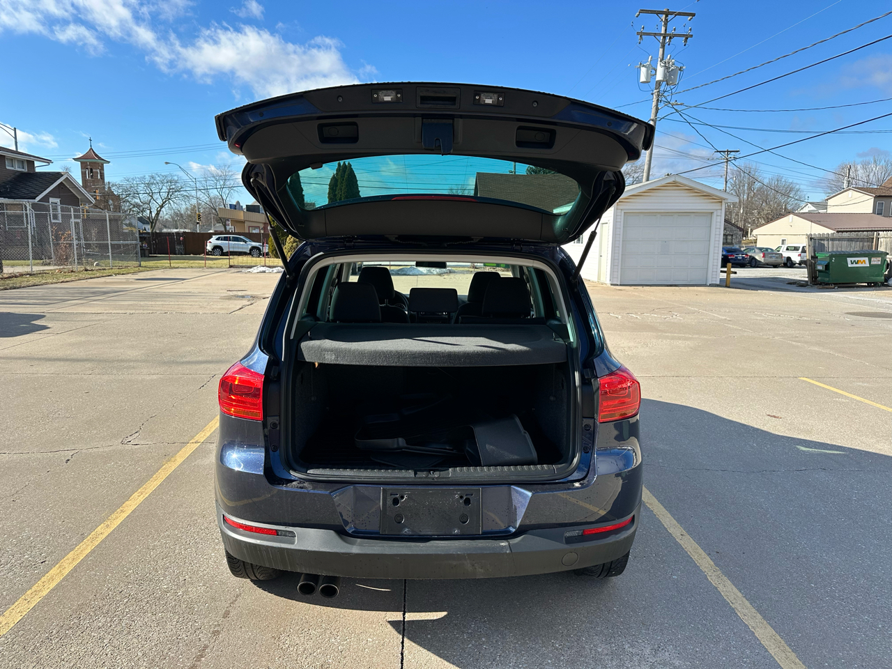 Volkswagen Tiguan S 2012