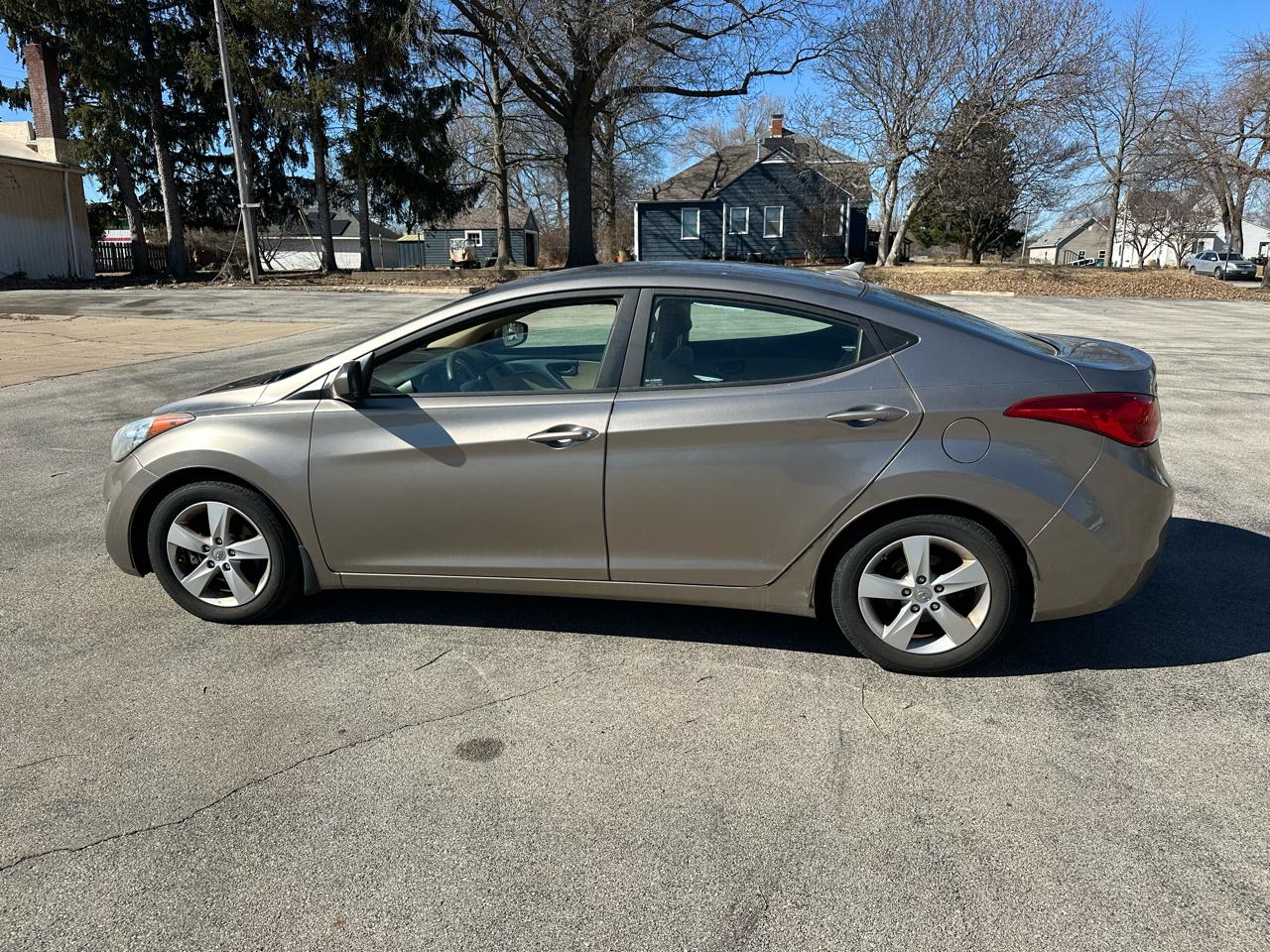 Hyundai Elantra Limited 2013