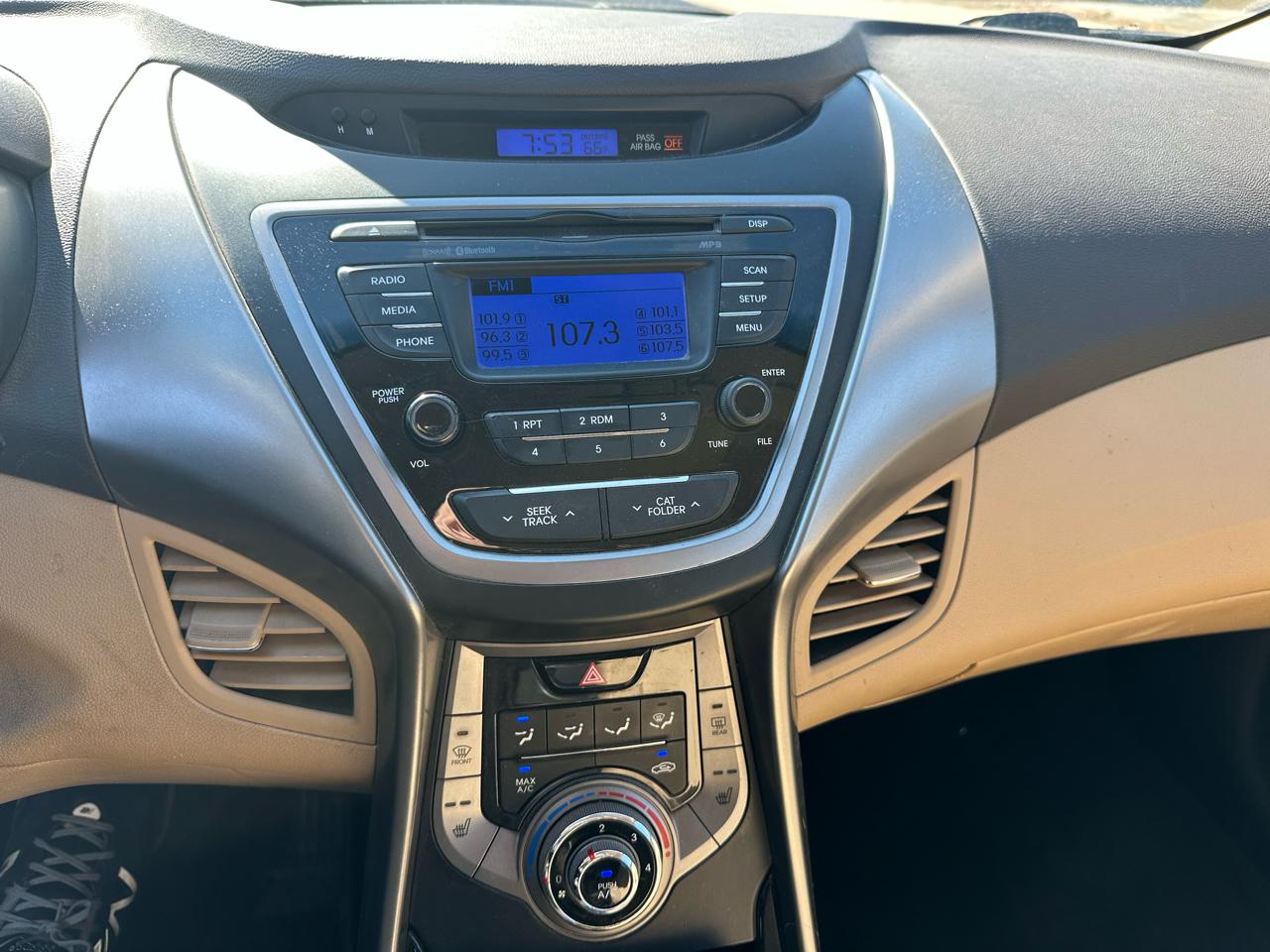 Hyundai Elantra Limited 2013