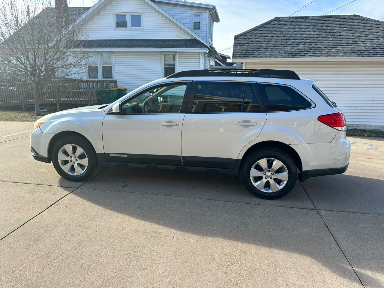 Subaru Outback 2.5i Limited 2010