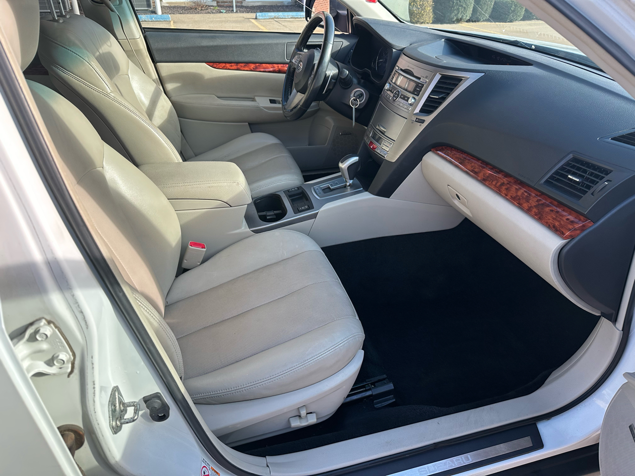 Subaru Outback 2.5i Limited 2010