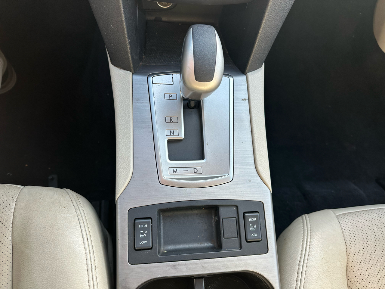 Subaru Outback 2.5i Limited 2010