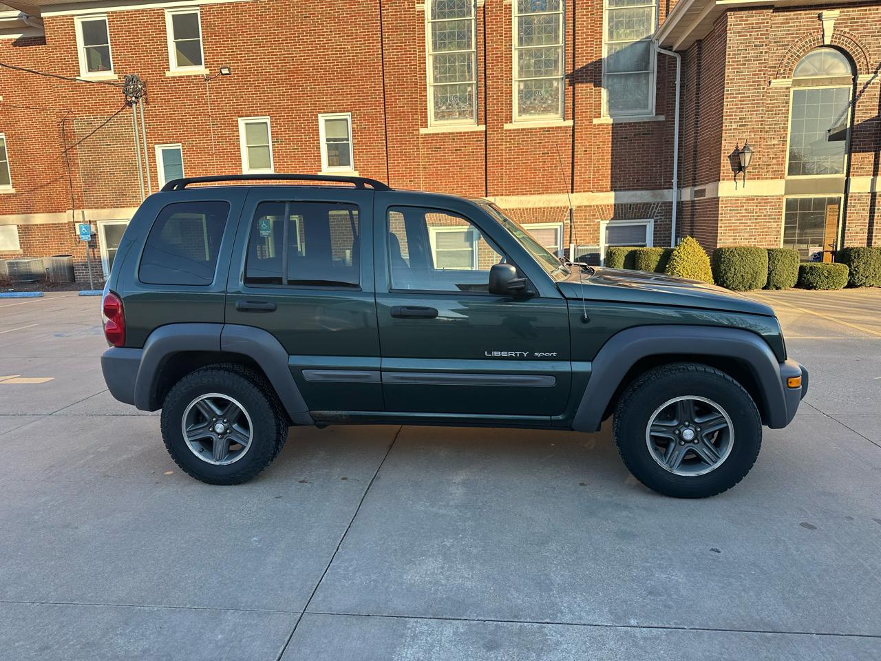 Jeep Liberty Sport 4WD 2003
