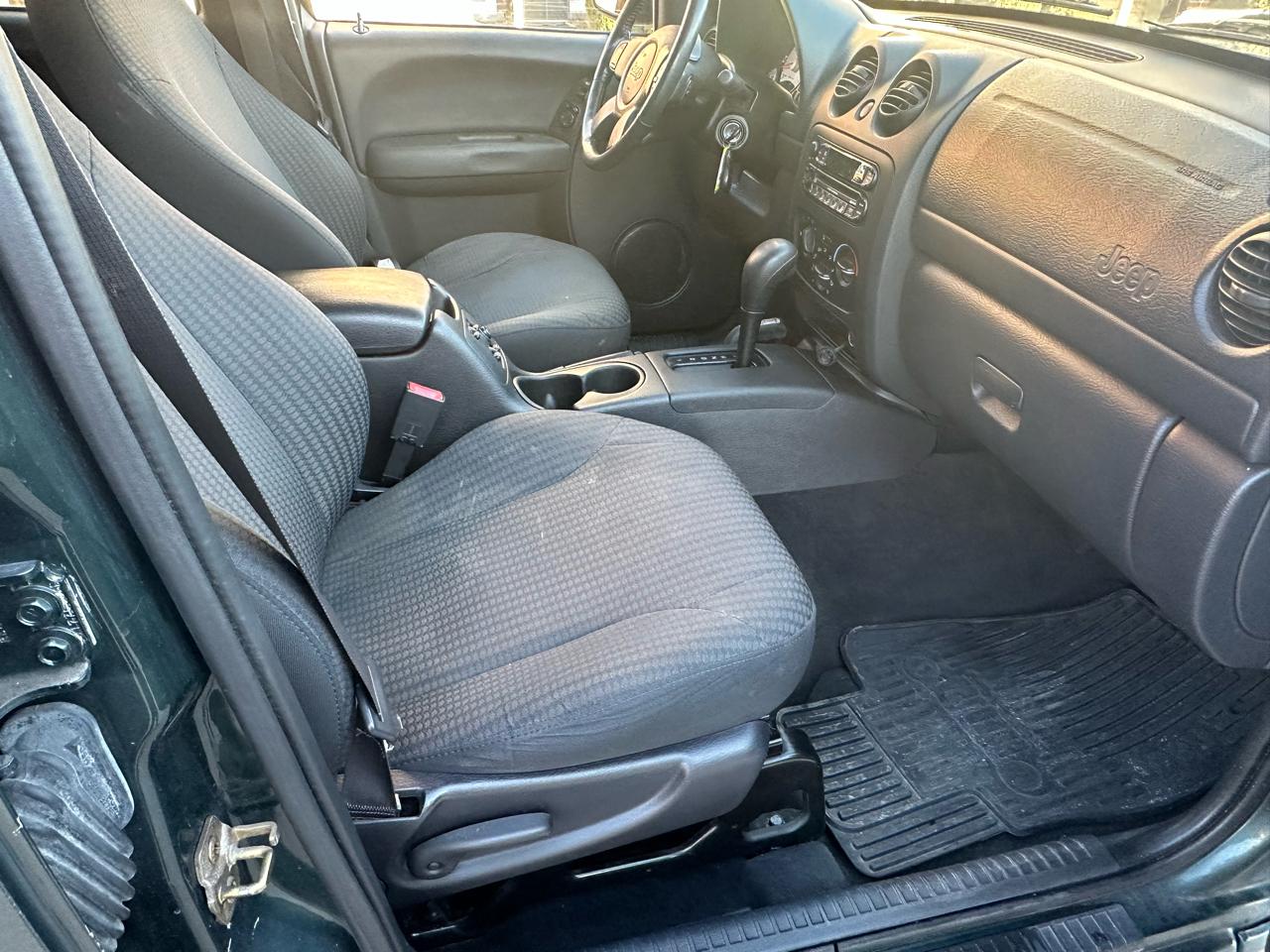 Jeep Liberty Sport 4WD 2003