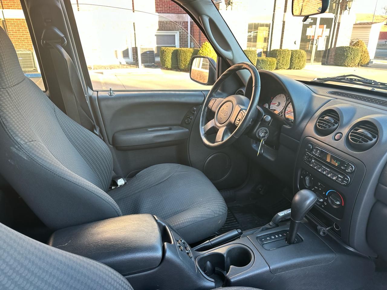 Jeep Liberty Sport 4WD 2003