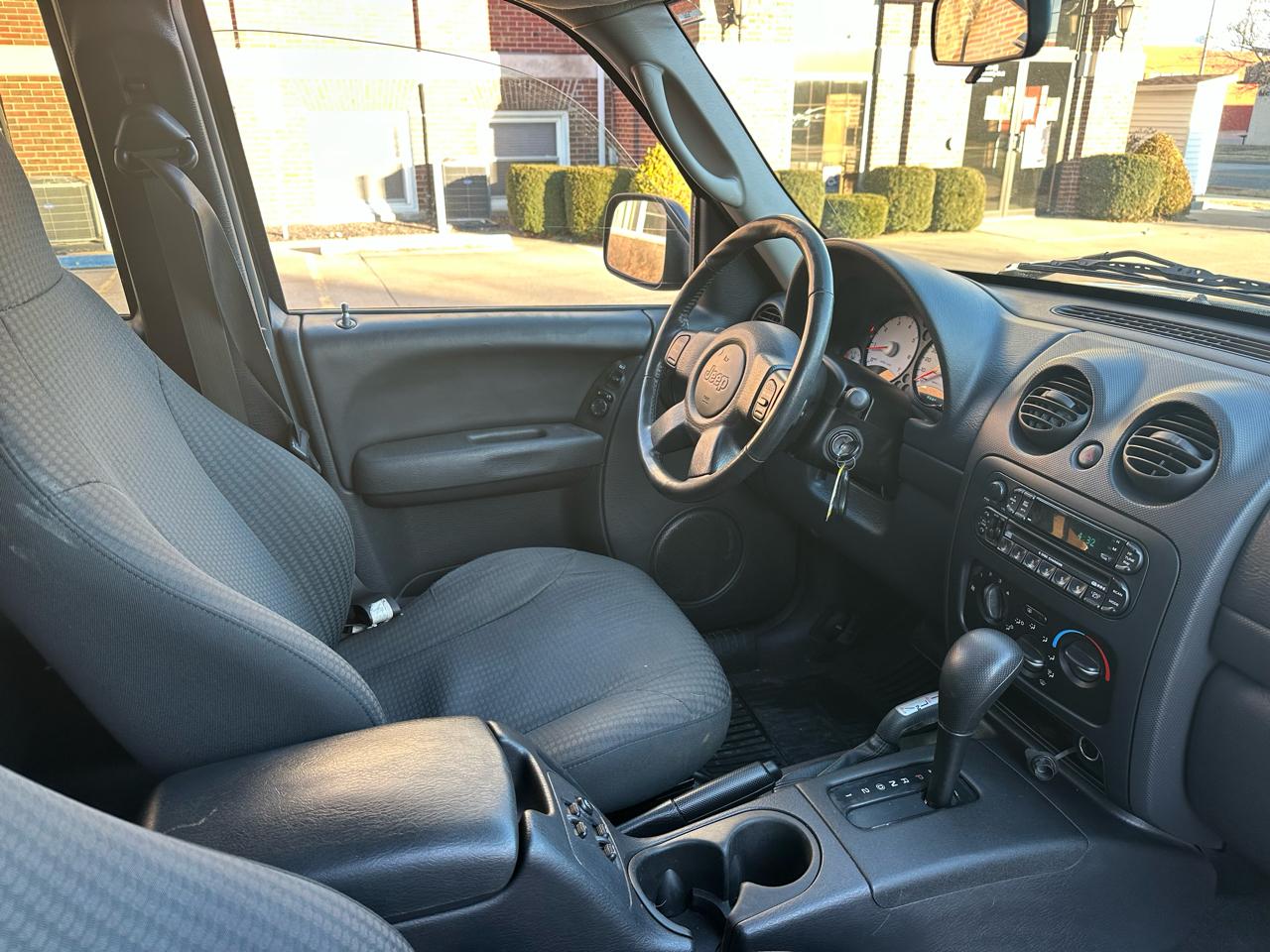 Jeep Liberty Sport 4WD 2003