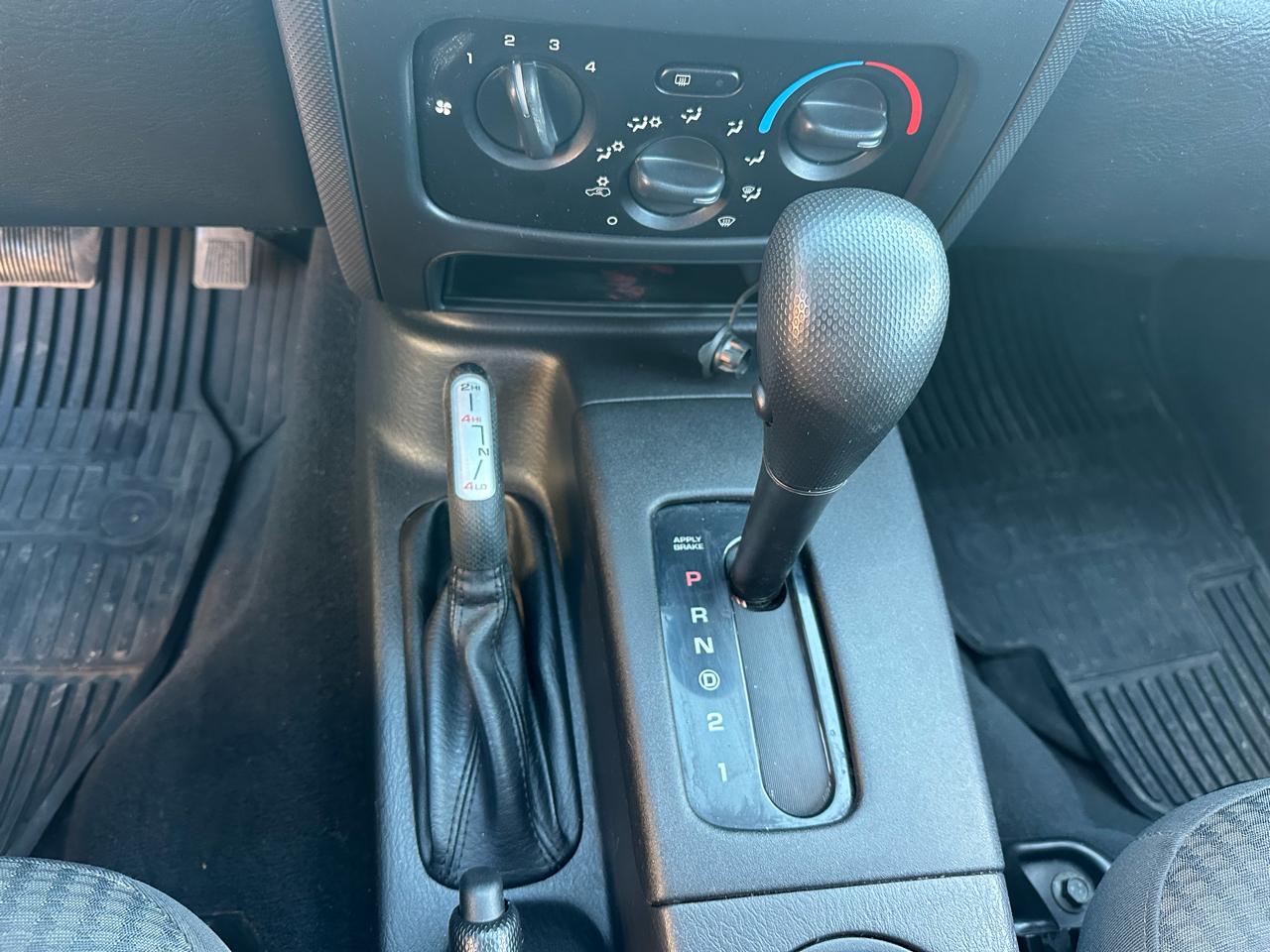 Jeep Liberty Sport 4WD 2003