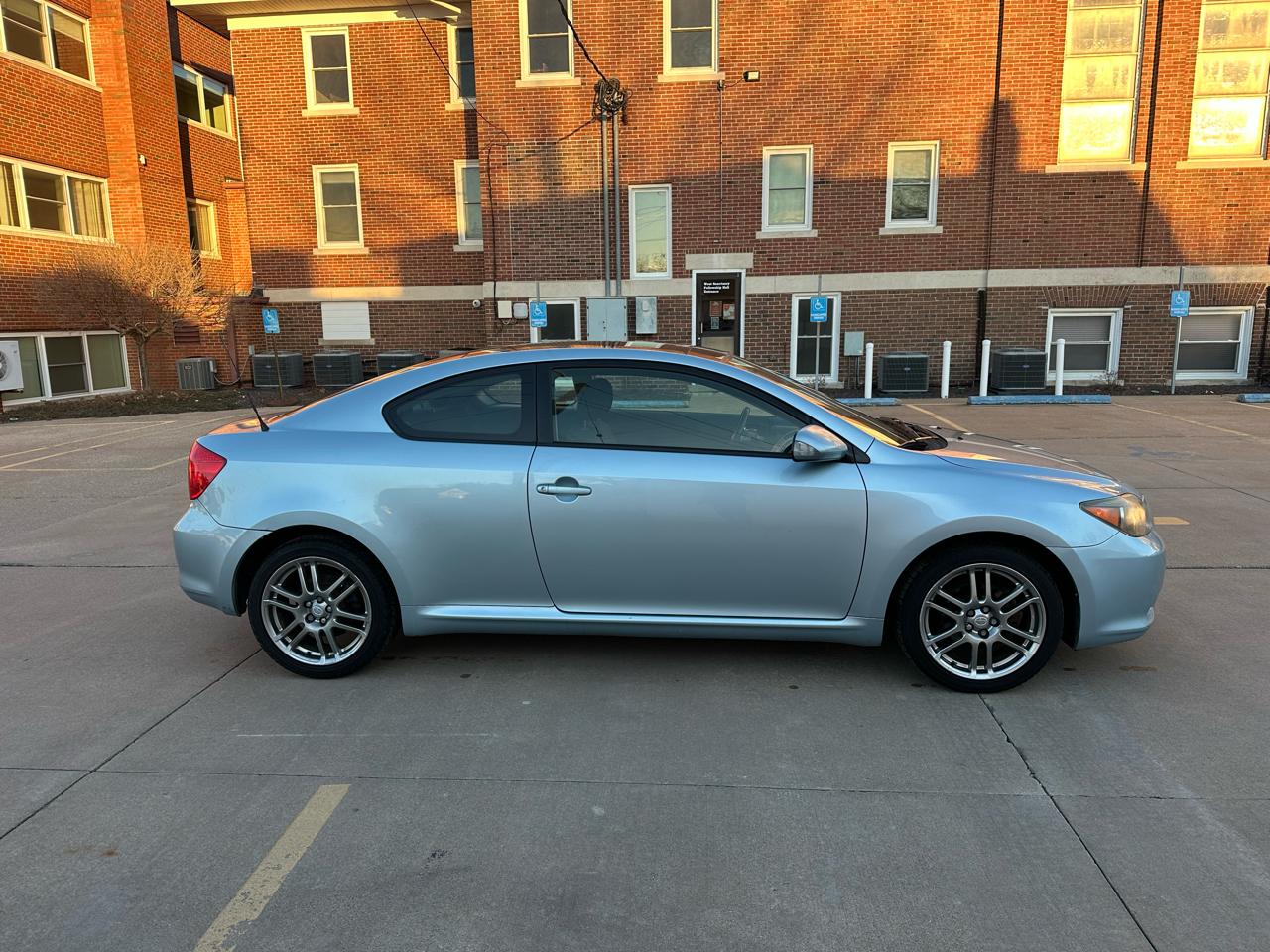 Scion tC Sport Coupe 2006