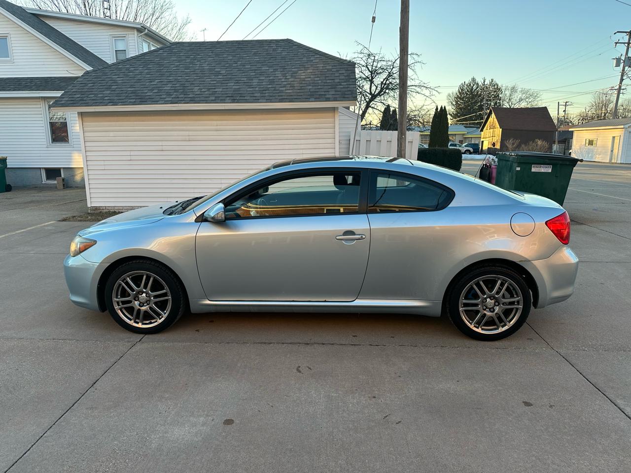 Scion tC Sport Coupe 2006