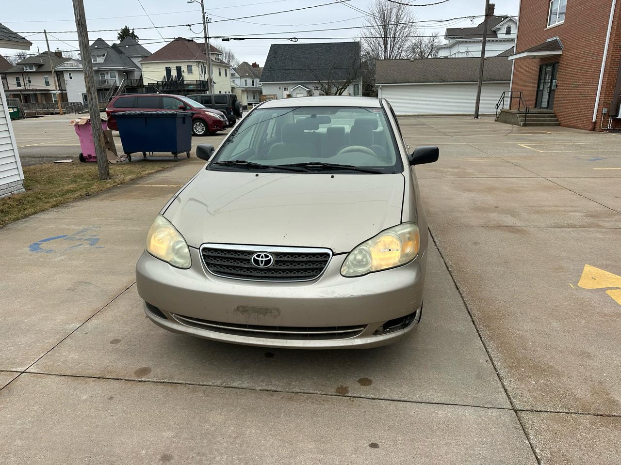 Toyota Corolla CE 2005