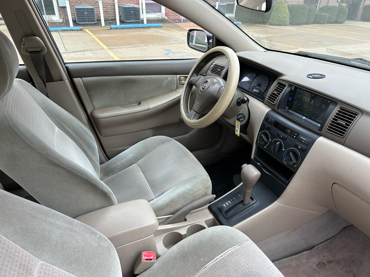 Toyota Corolla CE 2005