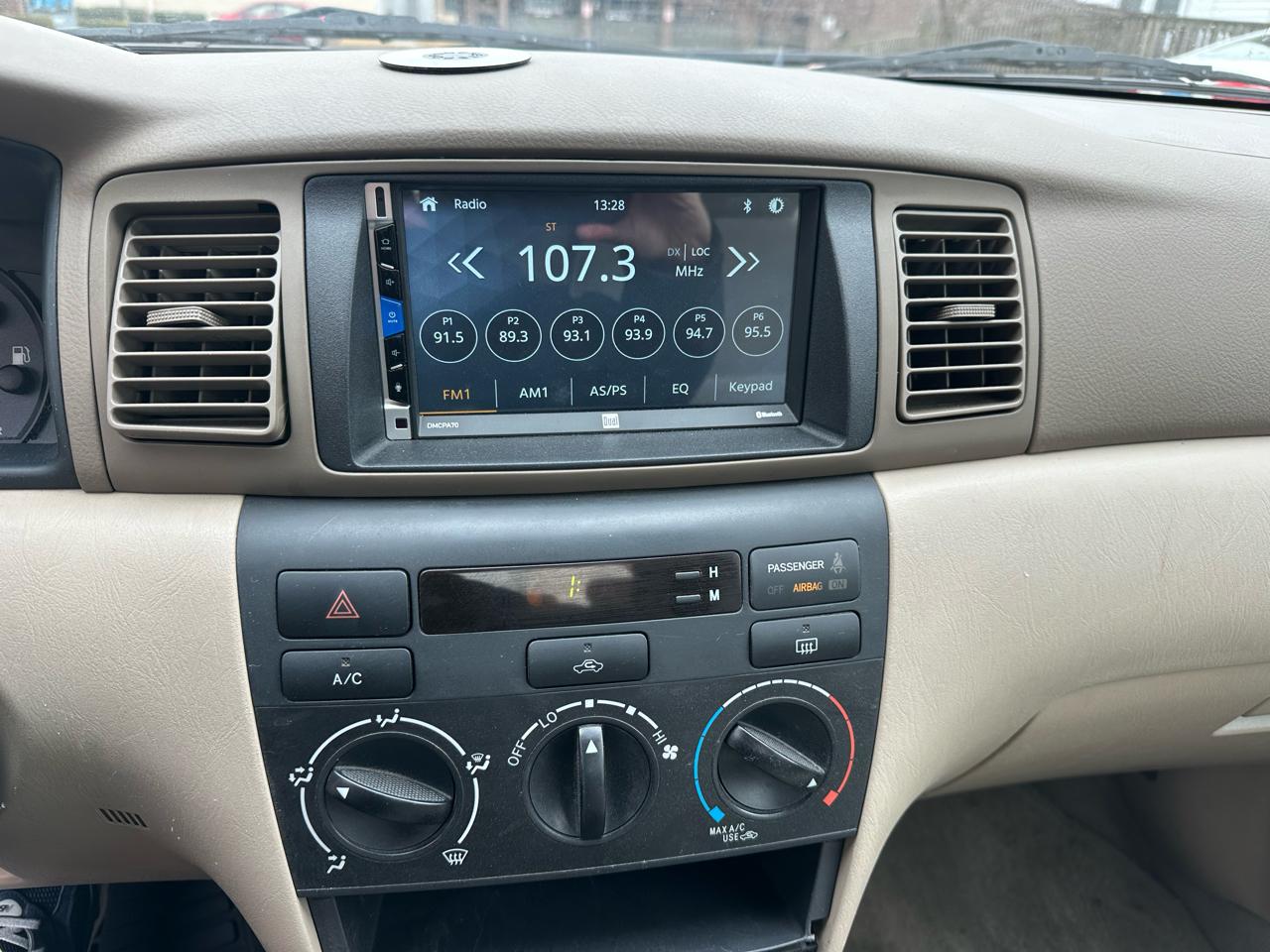 Toyota Corolla CE 2005