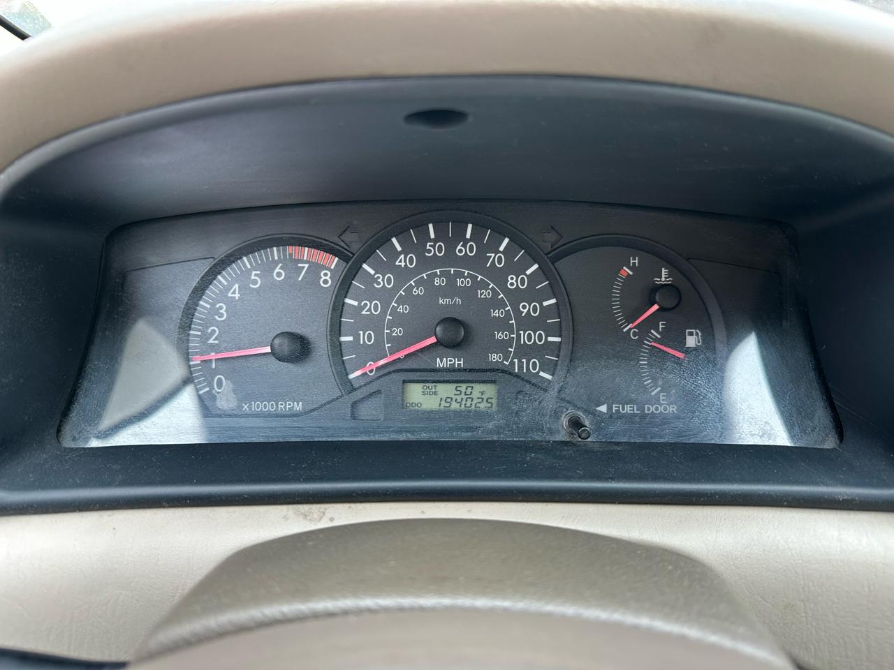 Toyota Corolla CE 2005