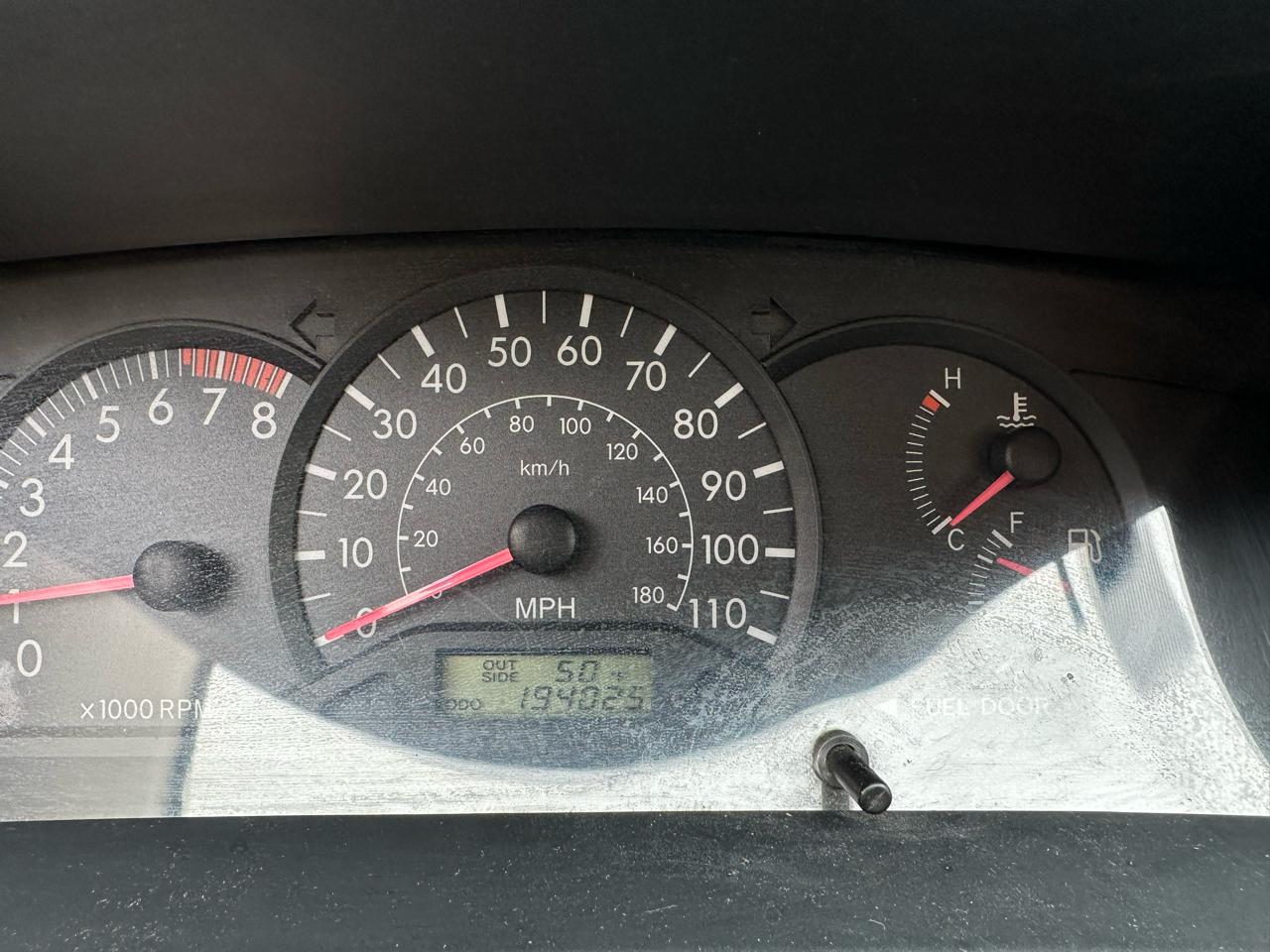 Toyota Corolla CE 2005