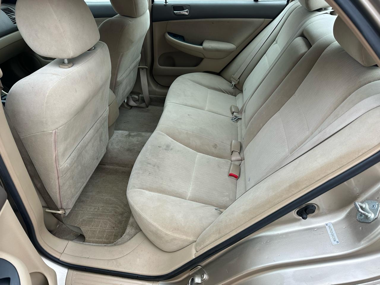 Honda Accord LX sedan AT 2003