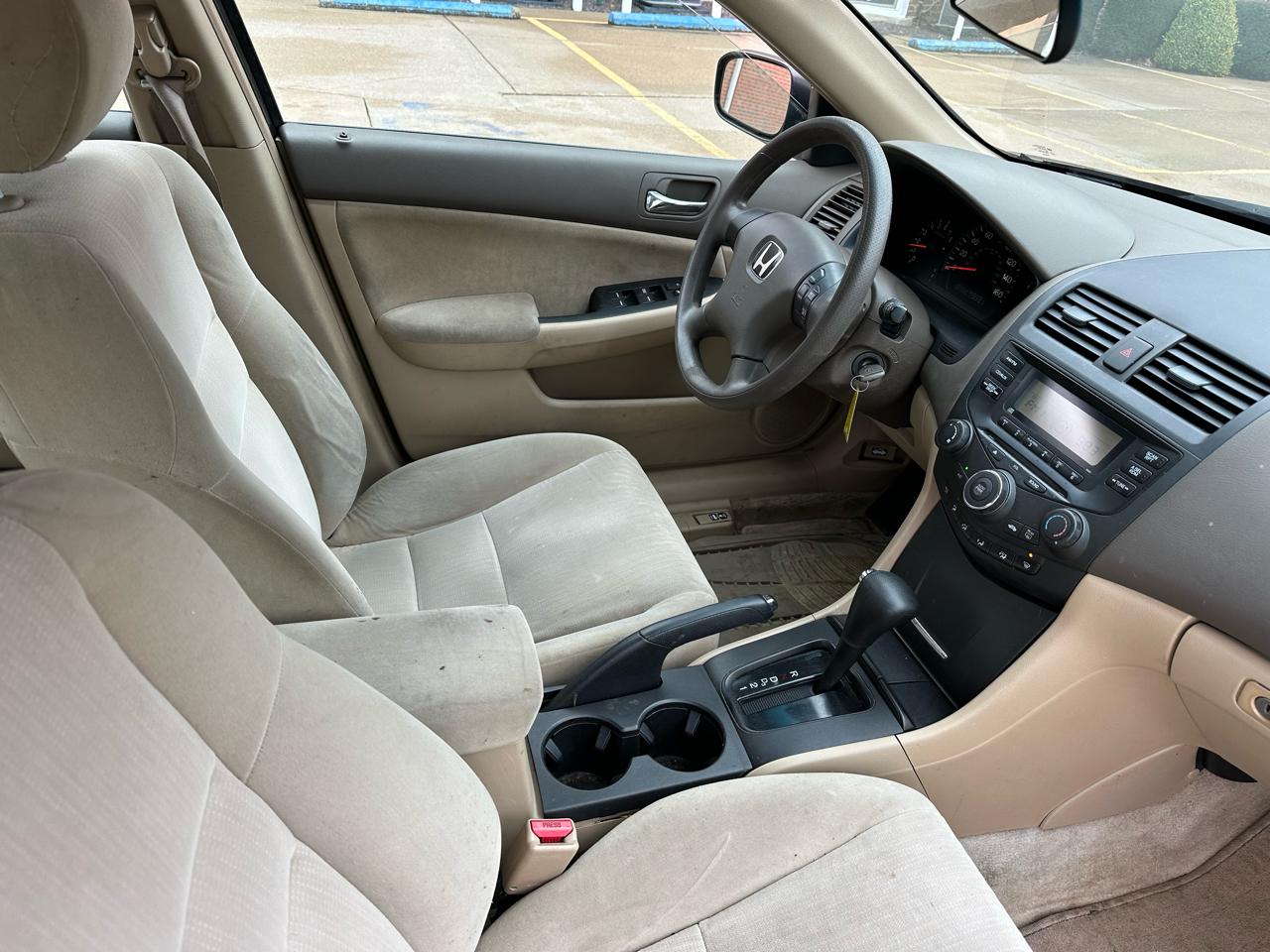 Honda Accord LX sedan AT 2003