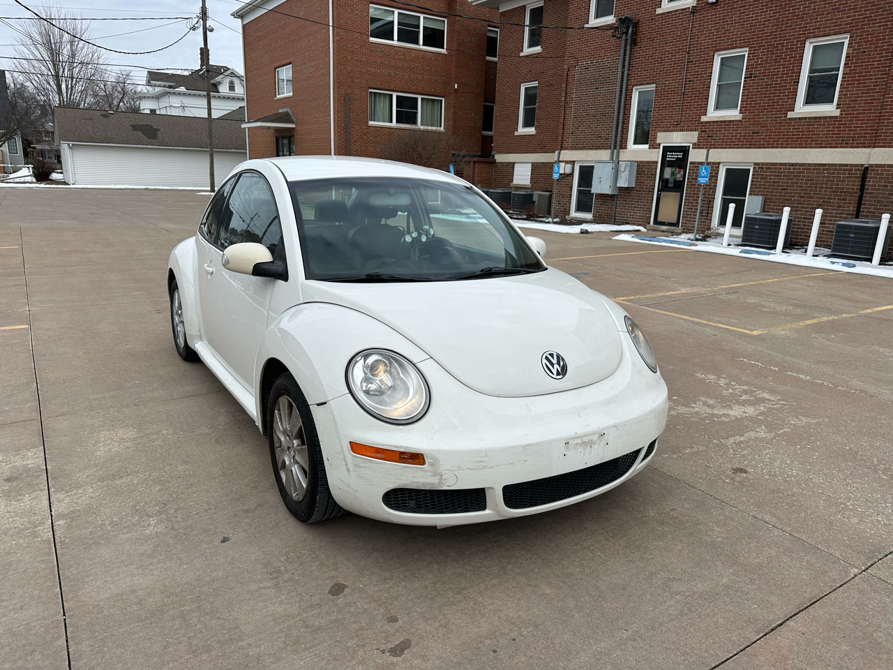 Volkswagen New Beetle S PZEV 2009
