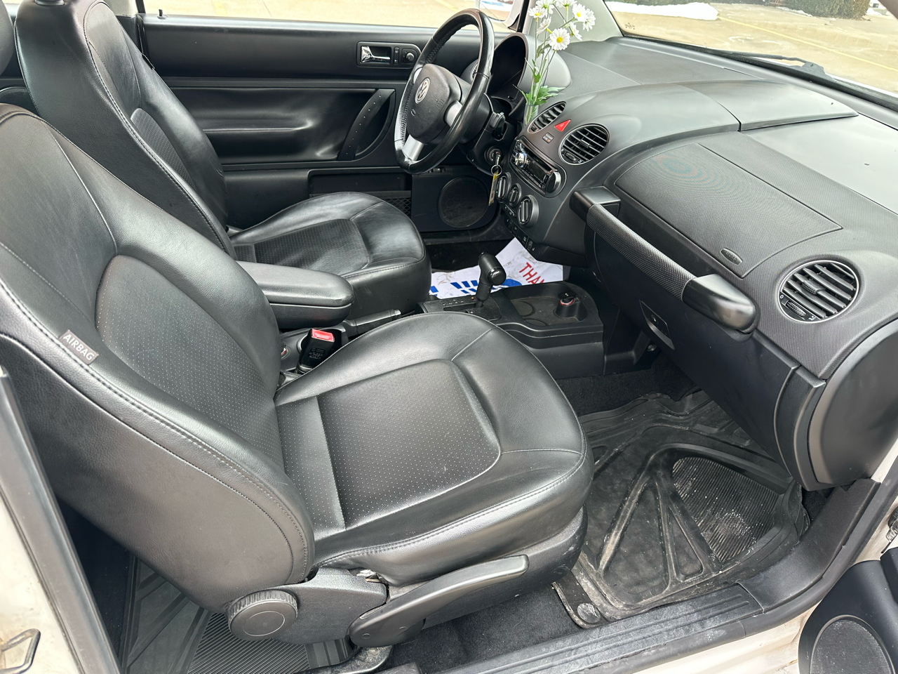 Volkswagen New Beetle S PZEV 2009