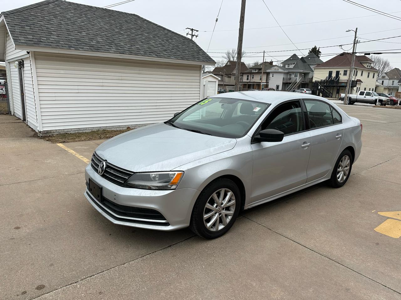 Volkswagen Jetta SE 6A 2015